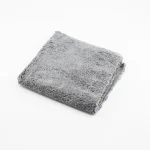 MOLTO GOCCE® Mikrofasertuch – weiches, saugfähiges Reinigungstuch für streifenfreie und schonende Reinigung verschiedenster Oberflächen
