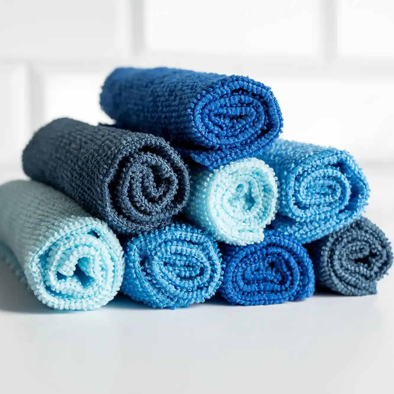 MOLTO GOCCE® Mikrofasertuch – weiches, saugfähiges Reinigungstuch für streifenfreie und schonende Reinigung verschiedenster Oberflächen